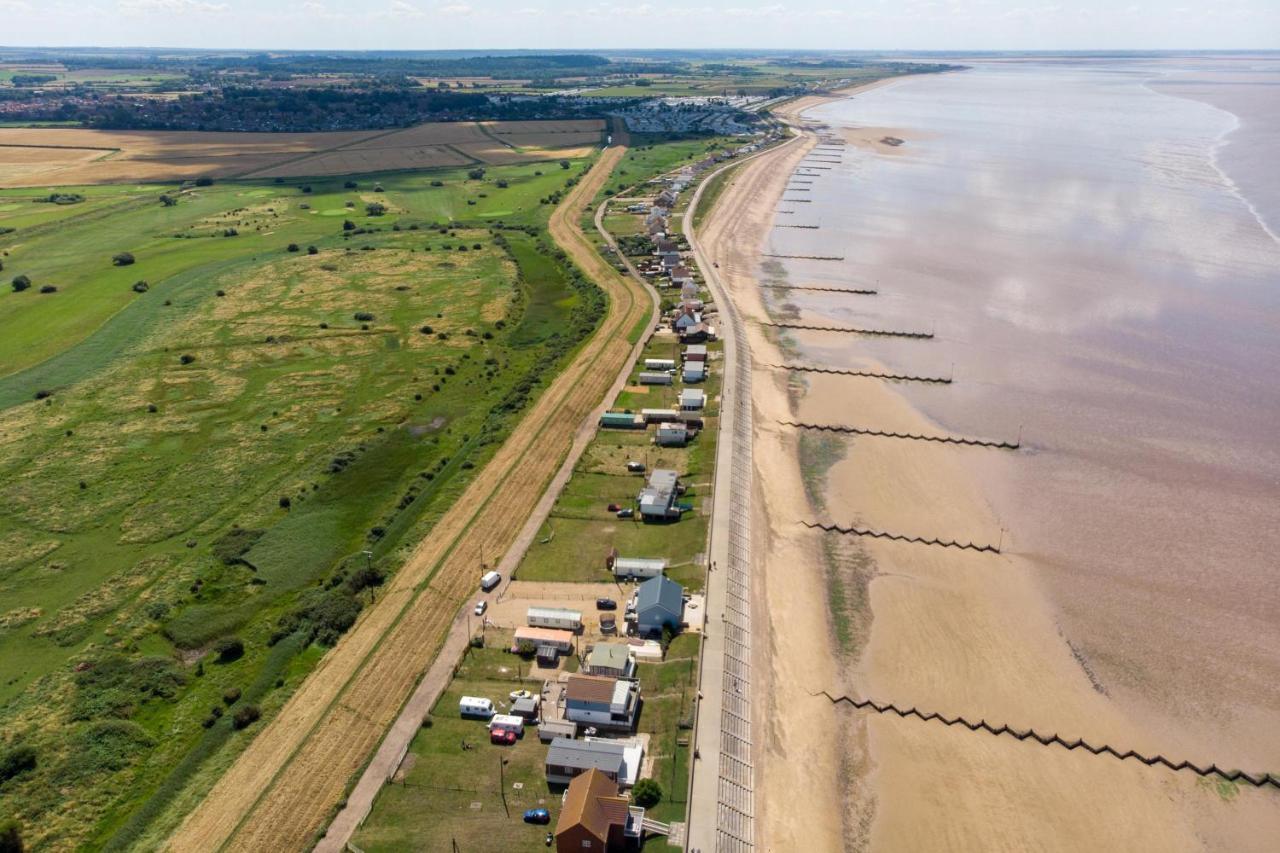 Caravan With Decking At Manor Park In Hunstanton, Sleeps 6 Ref 23045B ภายนอก รูปภาพ
