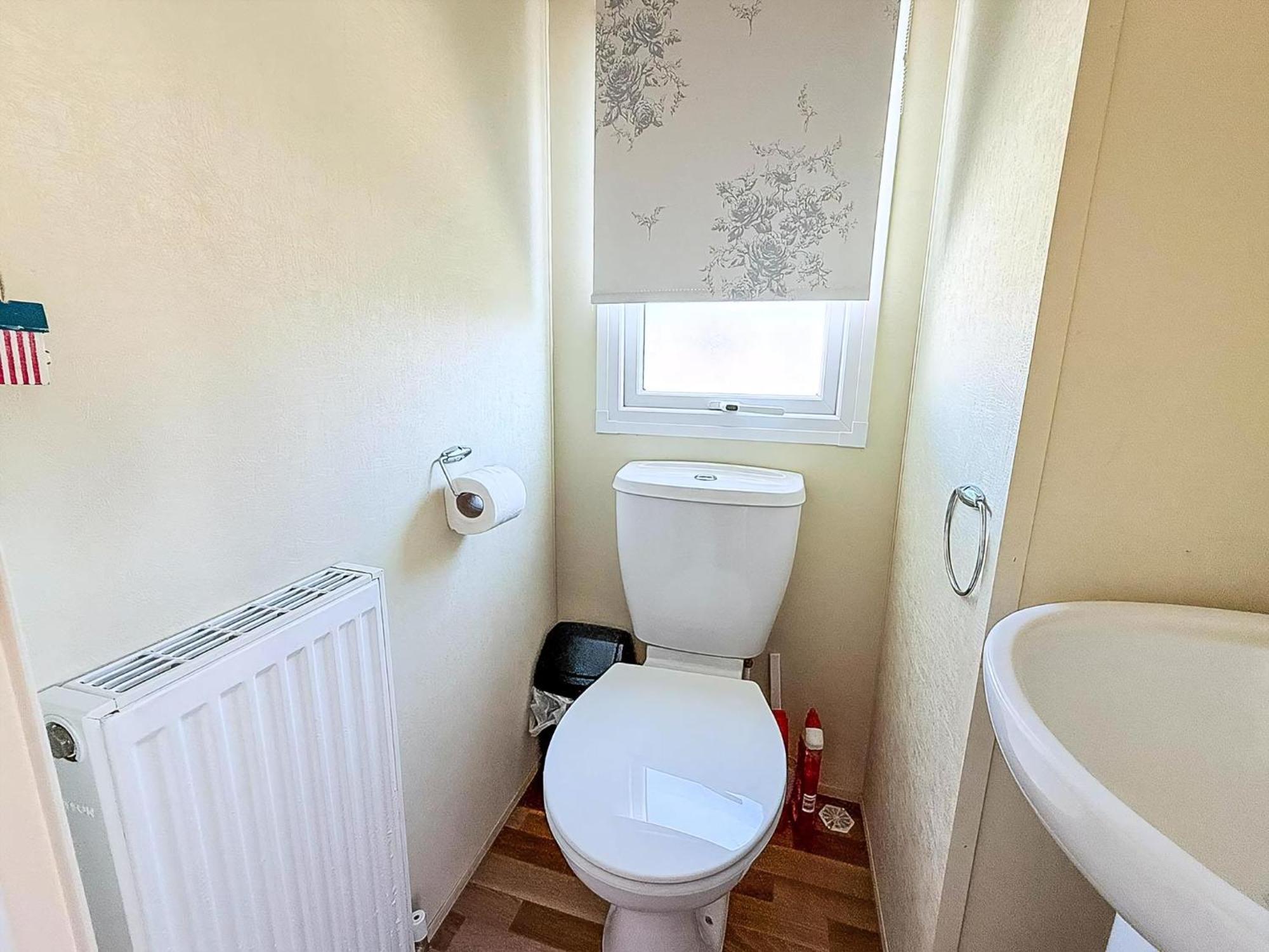 Caravan With Decking At Manor Park In Hunstanton, Sleeps 6 Ref 23045B ภายนอก รูปภาพ